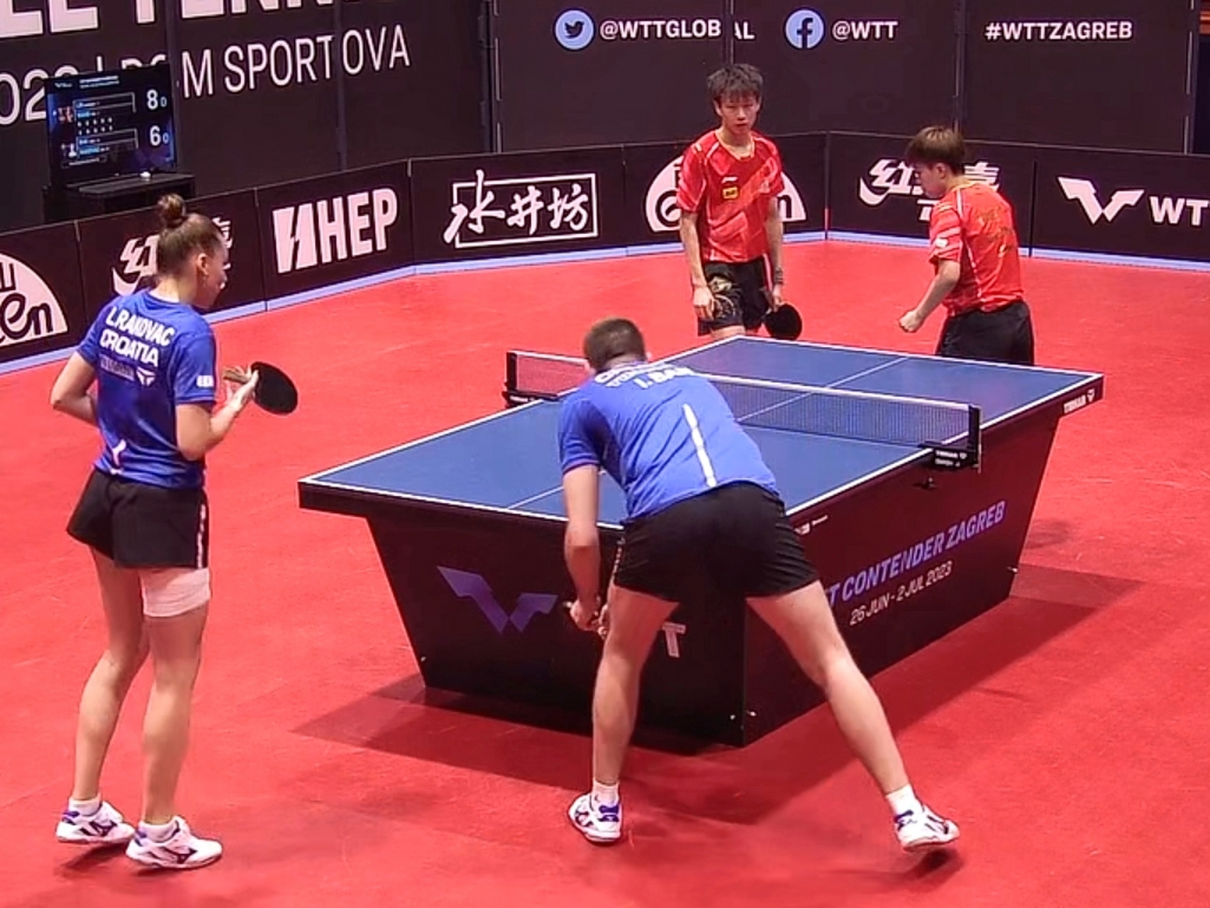 克罗地亚选手在乒乓球赛中大获全胜