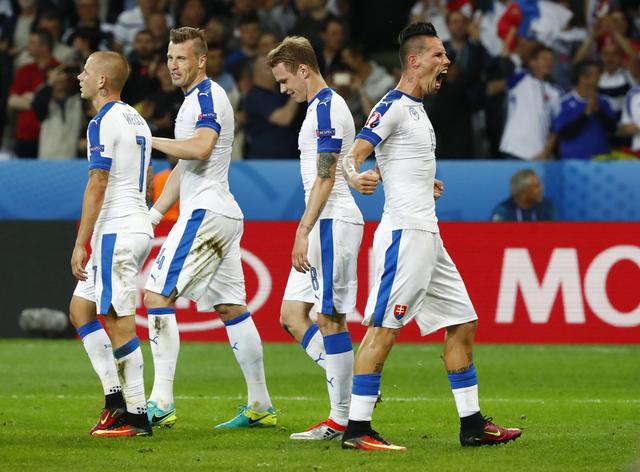 克罗地亚主场击败斯洛文尼亚,豪取三分 克罗地亚主场击败斯洛文尼亚,豪取三分