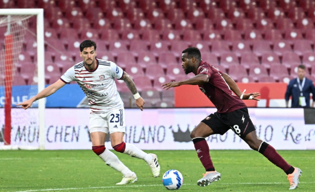 世俱杯参赛资格-包含卡利亚里大败拜仁,赛季前景沉重的词条