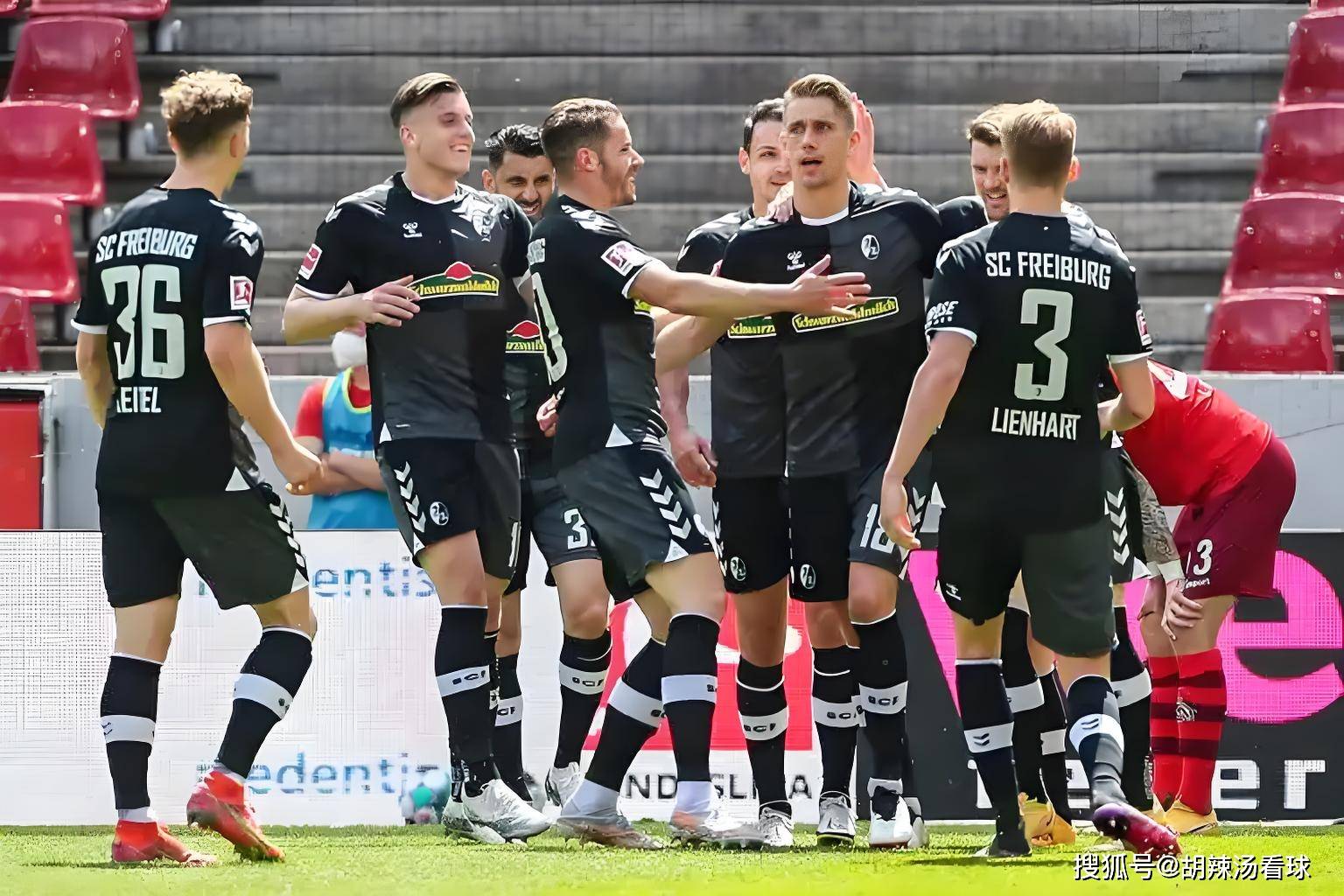 世俱杯2025-纽伦堡队教练因家庭原因离队