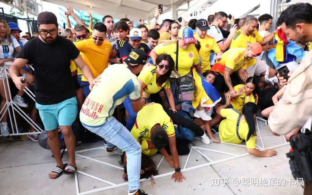 包含美洲洲际杯决赛精彩上演，双方力争夺冠头名的词条