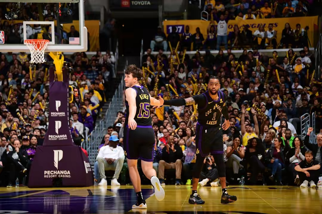 篮网队外线射手连续多场发挥出色,成为核心 篮网队外线射手连续多场发挥出色,成为核心