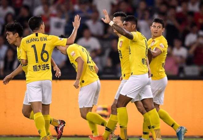 世俱杯2025-沐浴胜利的恒大,继续领跑积分榜