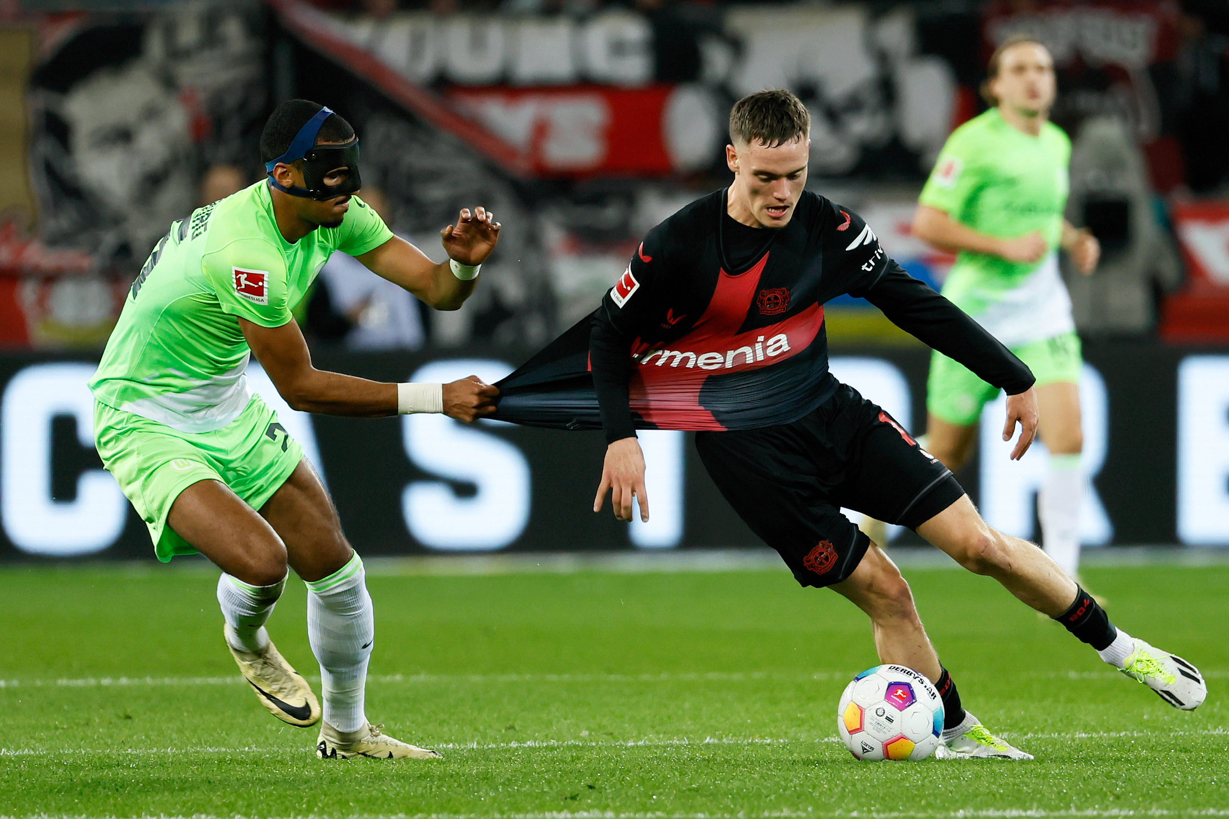 沃尔夫斯堡客场夺取三分,继续前进 沃尔夫斯堡客场夺取三分,继续前进