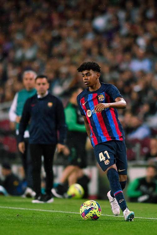 热血对战!国际足坛豪强争夺荣耀 热血对战!国际足坛豪强争夺荣耀