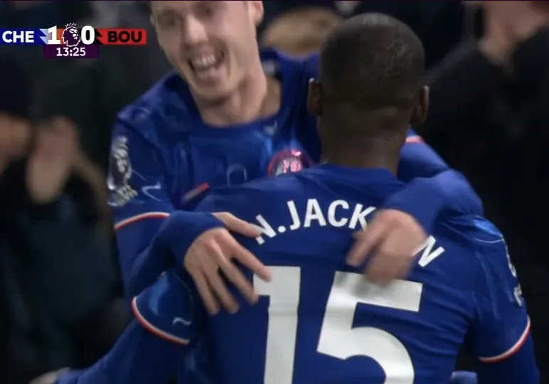 包含切尔西险胜伯恩茅斯，保住前四席位的词条