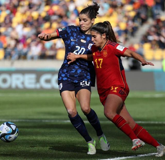 世俱杯改制-荷兰女足表现出色，晋级四强