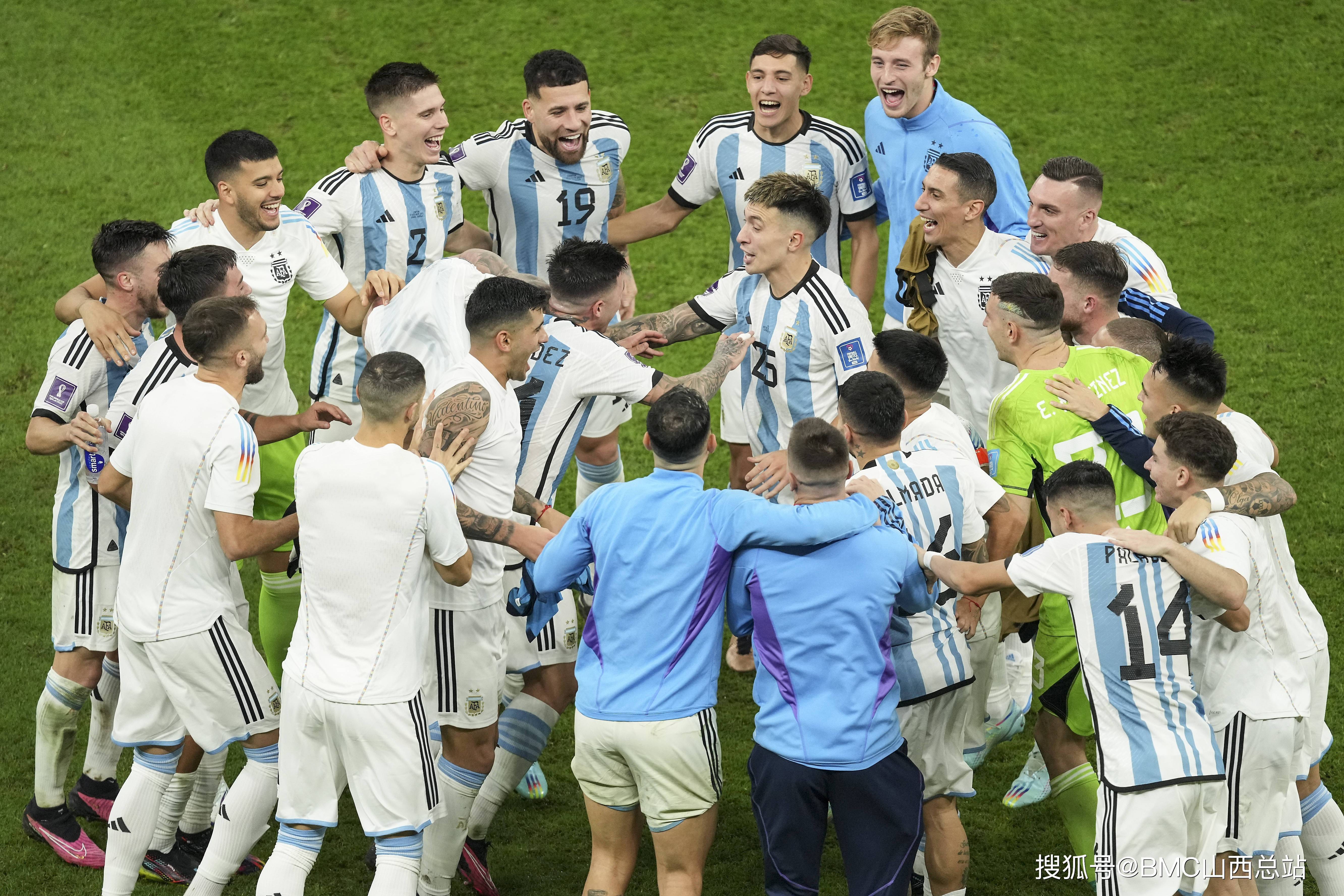 纳米比亚队意外胜出，晋级世界杯决赛