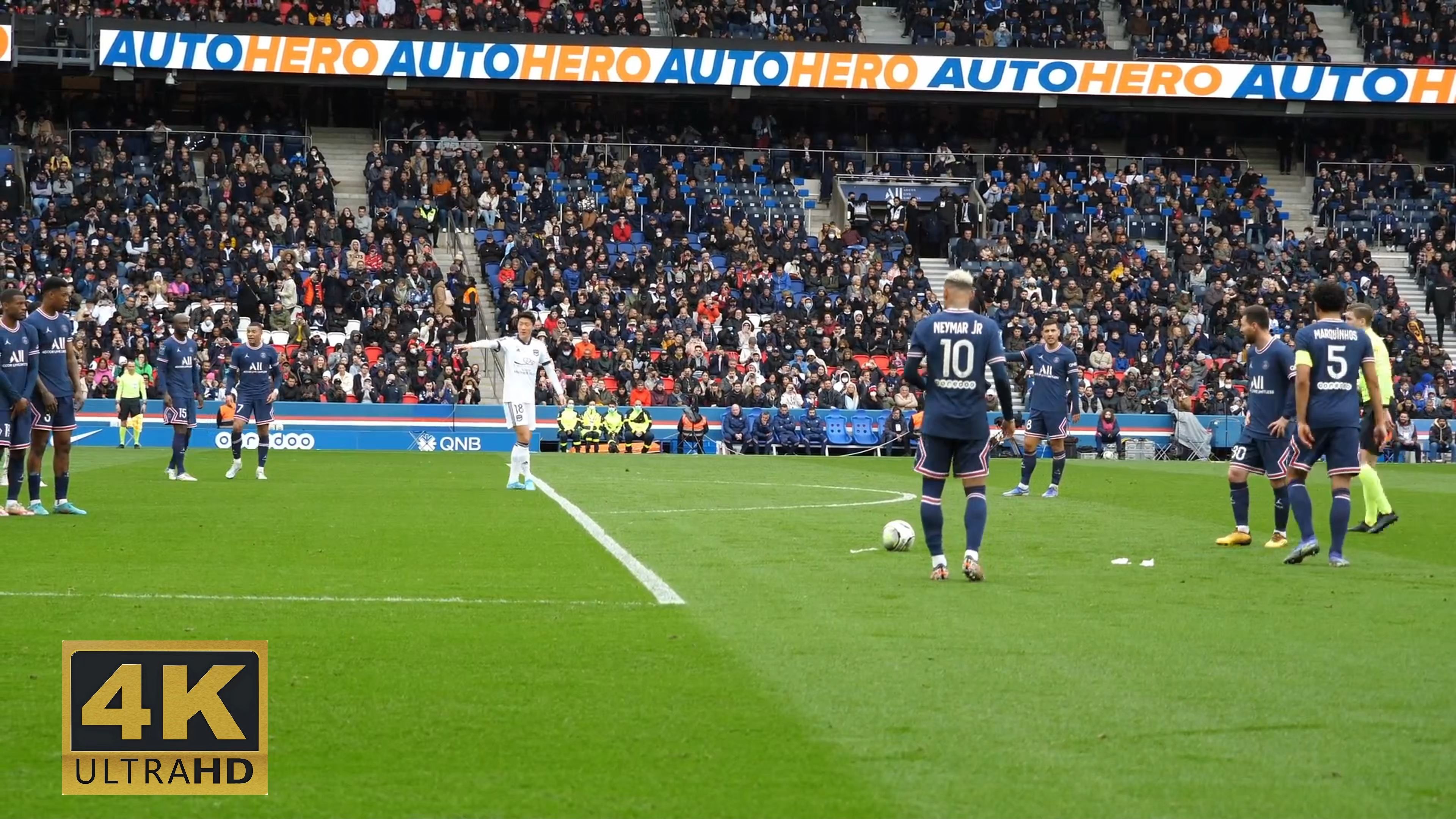 包含巴黎圣日耳曼战绩颓废，球迷失望的词条