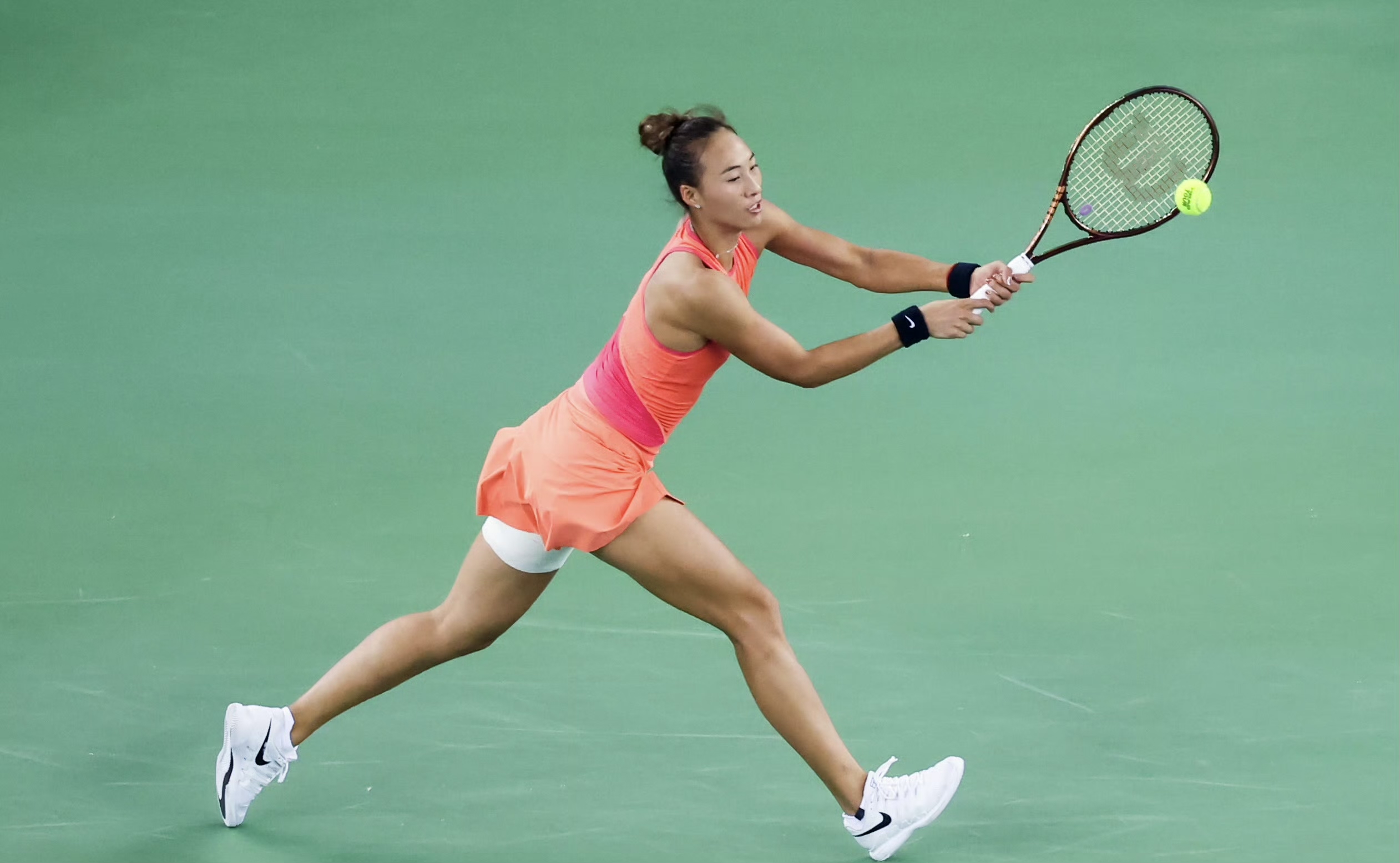 世俱杯-运动员技惊四座，赢得掌声与赞誉