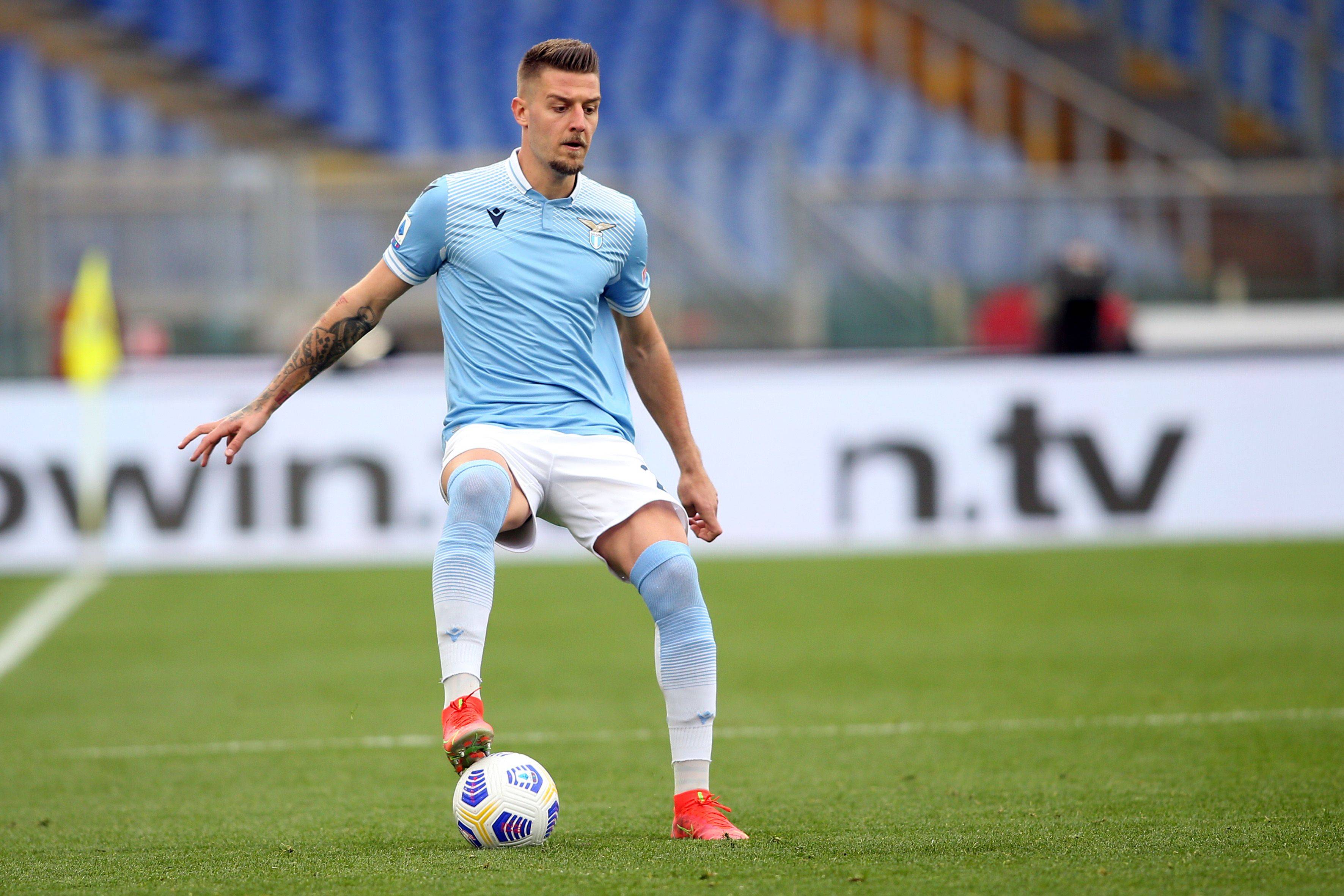 世俱杯分组-克罗托内主场逆转，振奋士气谱写胜利