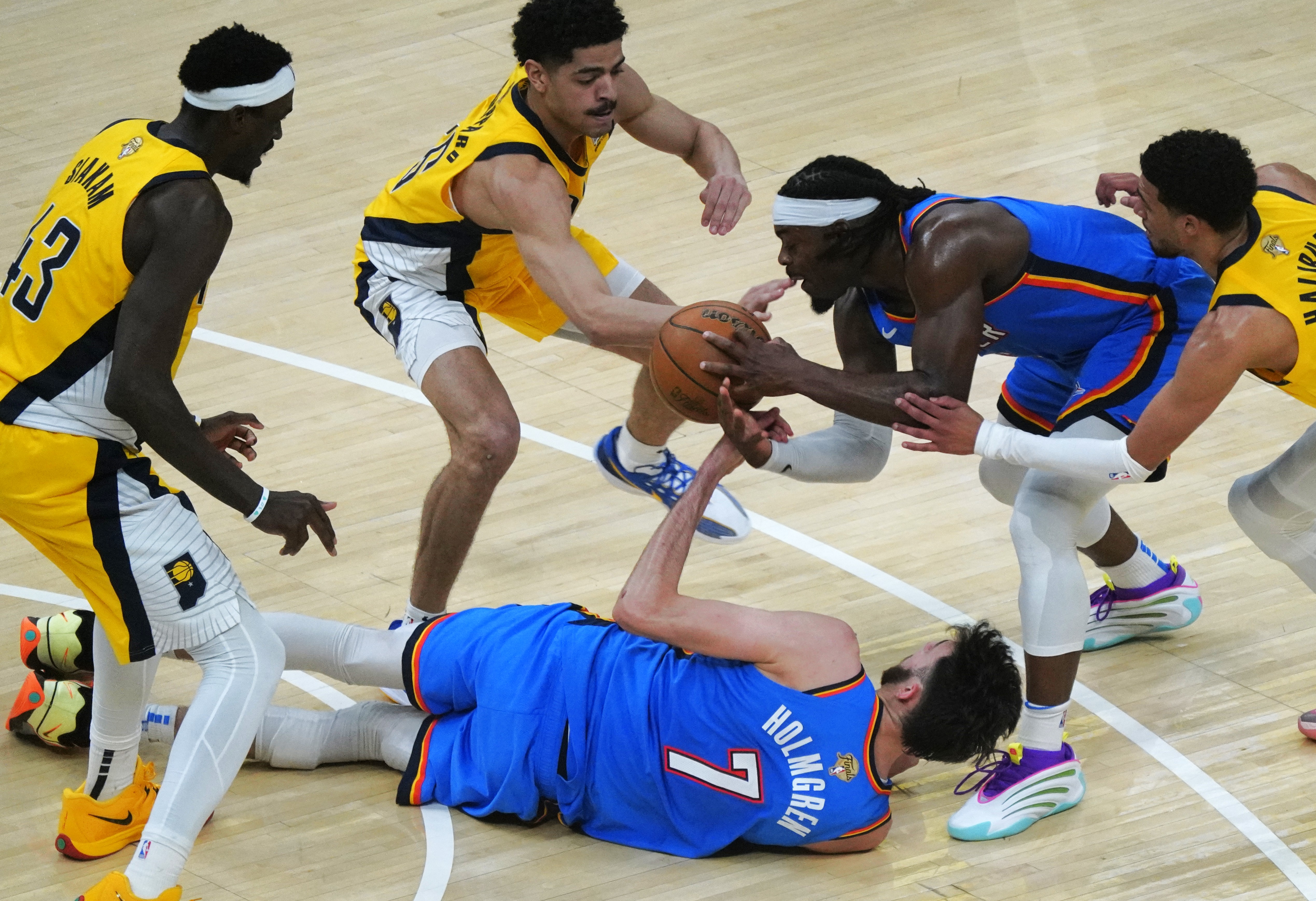 步行者主场力克篮网，迎来新赛季首胜的简单介绍