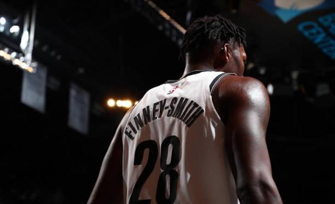 世俱杯分组-篮网大将受伤，球队战力减弱困难倍增的简单介绍