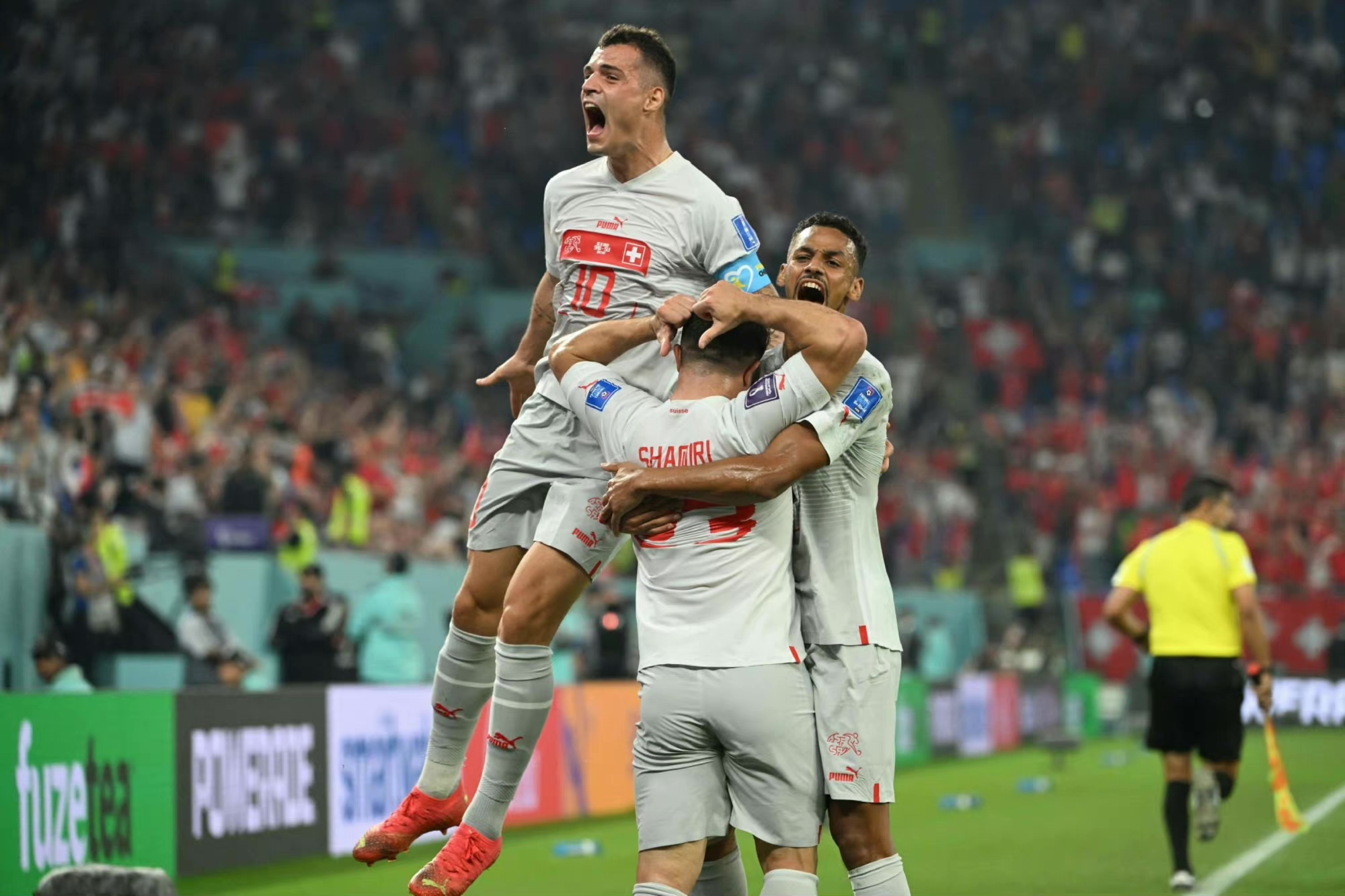 包含塞尔维亚扳平比赛，逼平土耳其的词条