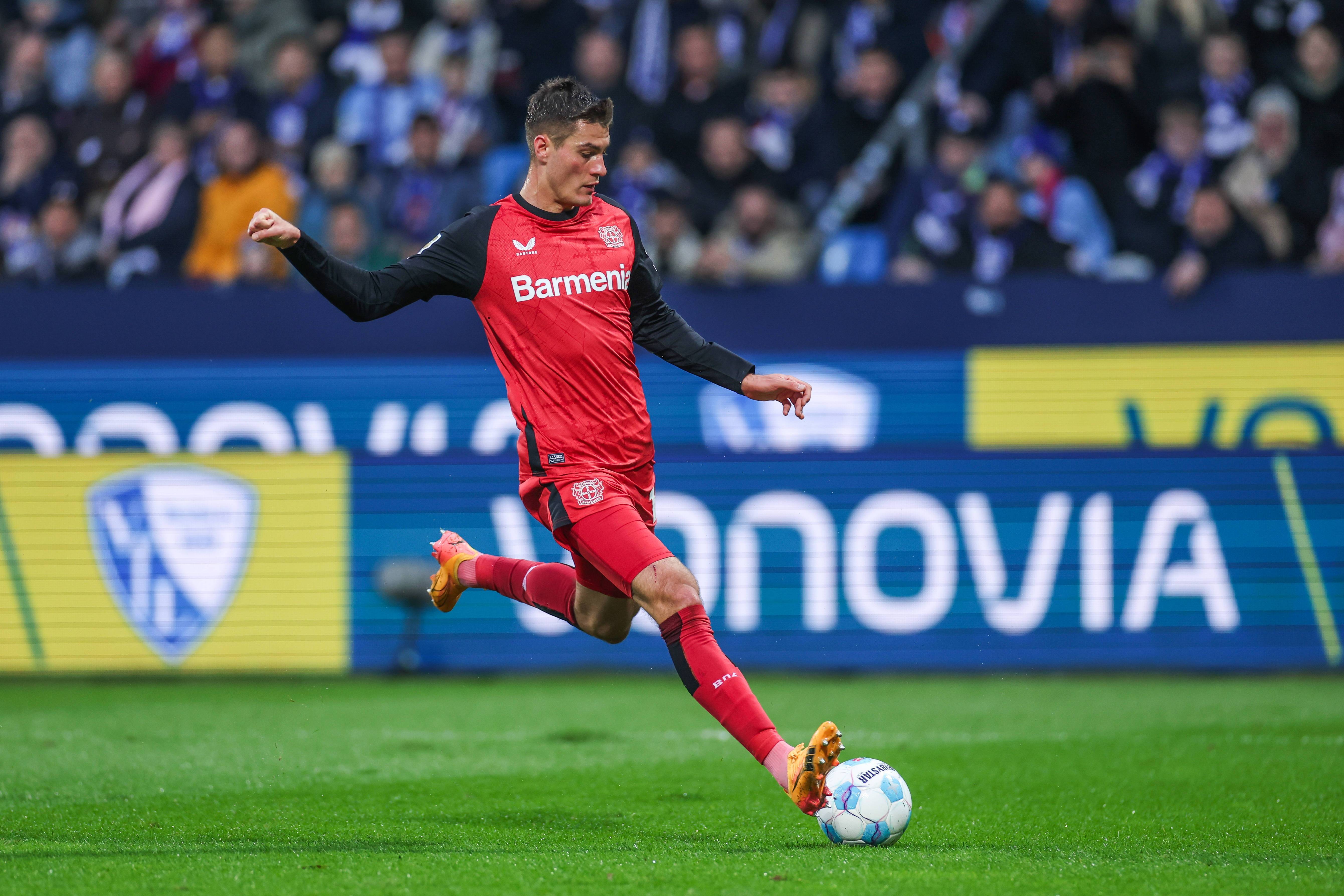 勒沃库森宣布主帅离任，球队面临变革