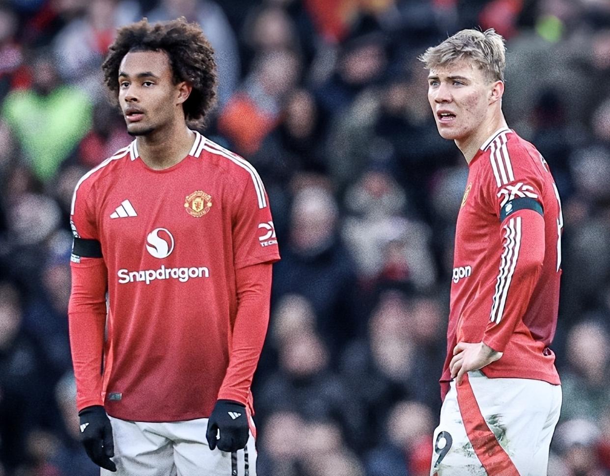 包含曼联客场获胜，欧冠资格赛前景美好的词条