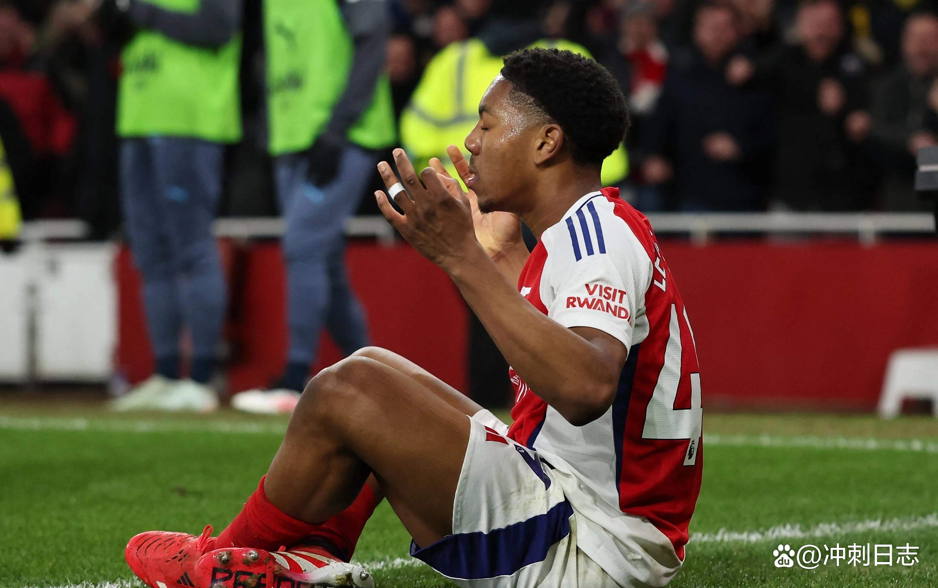 桑德兰主场击败热刺，豪取分