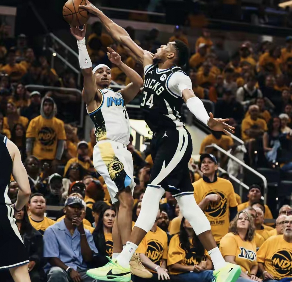 世俱杯奖金-雄鹿队连续斩获胜利,信心倍增的简单介绍