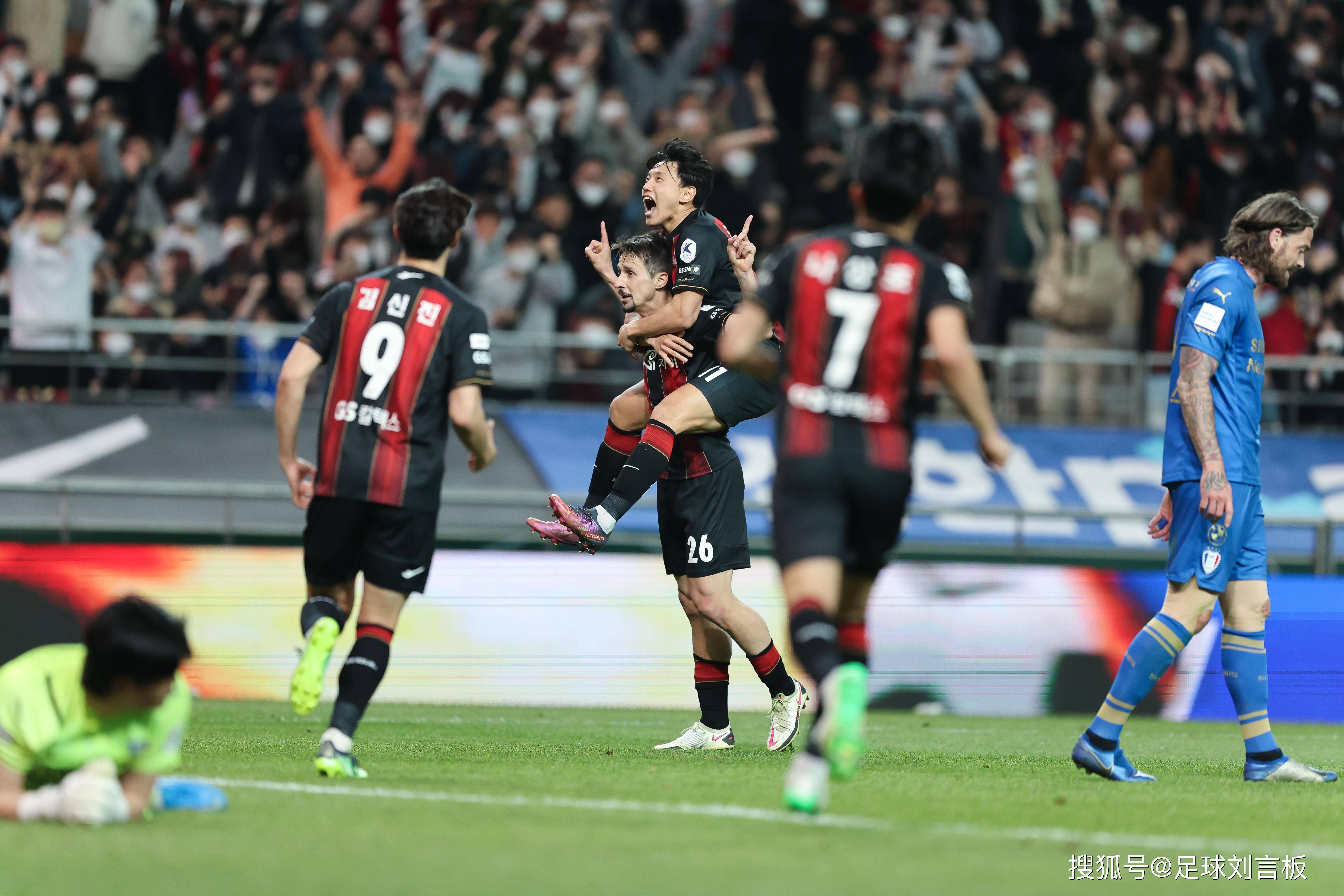 世俱杯奖金-关于国内足球联赛的势均力敌赛况惊险不断的信息