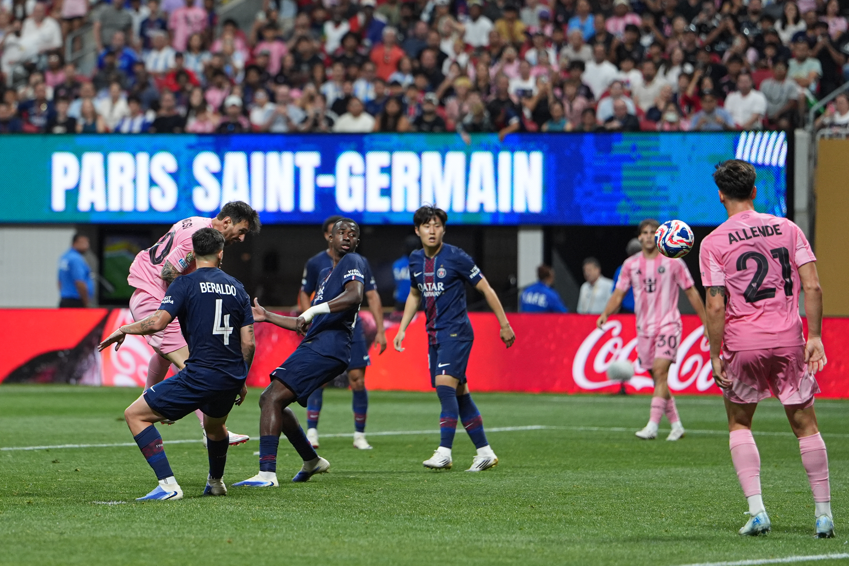 世俱杯赛程-巴黎圣日耳曼主场击败对手,积分上升