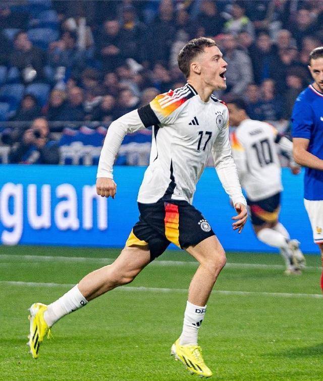 世俱杯直播-包含克罗斯传射,德国队-战平保加利亚国家队的词条