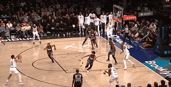 荷兰队在比赛中战胜立陶宛,取得胜利 荷兰队在比赛中战胜立陶宛,取得胜利