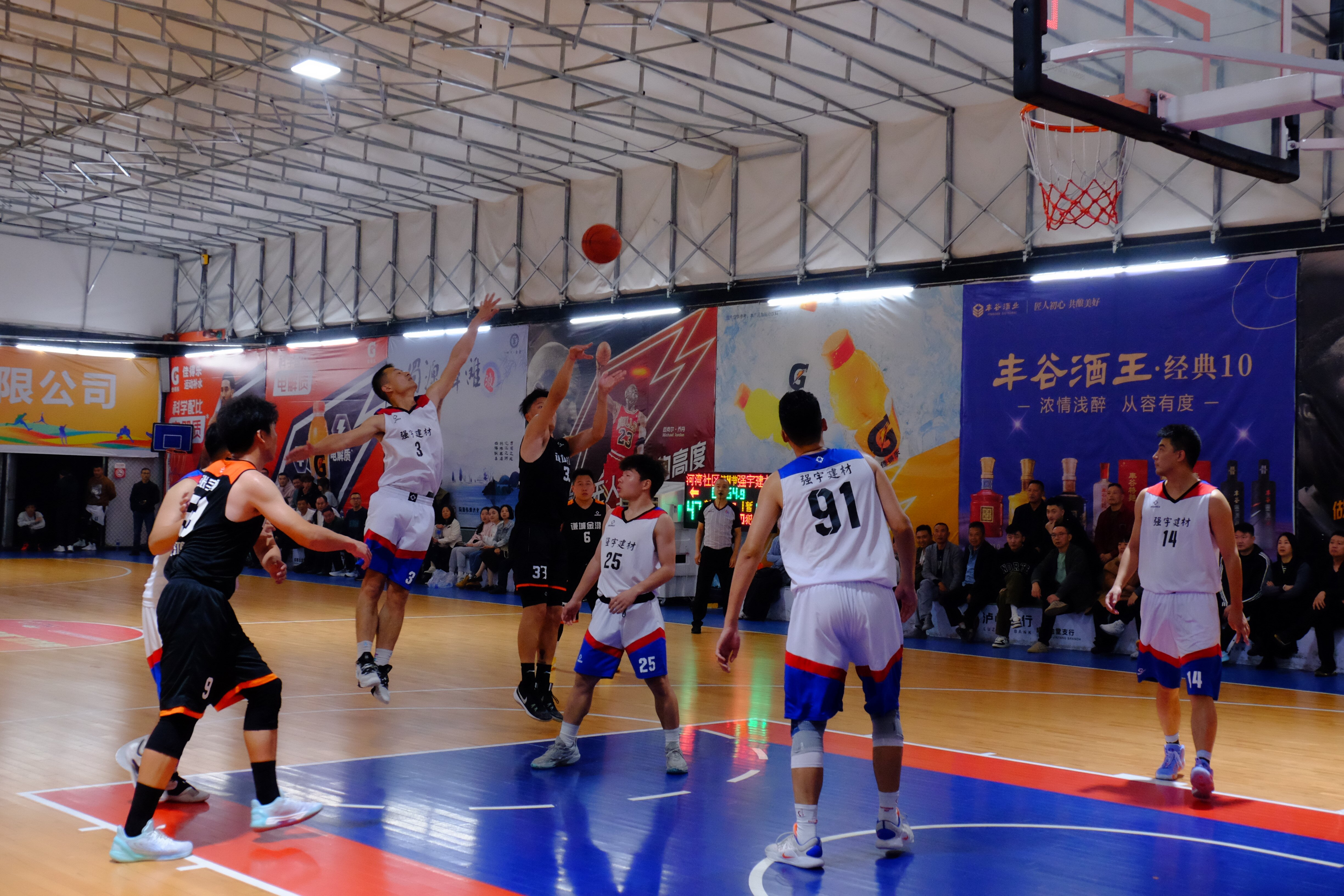 世界杯篮球赛大放异彩，精彩赛况不容错过