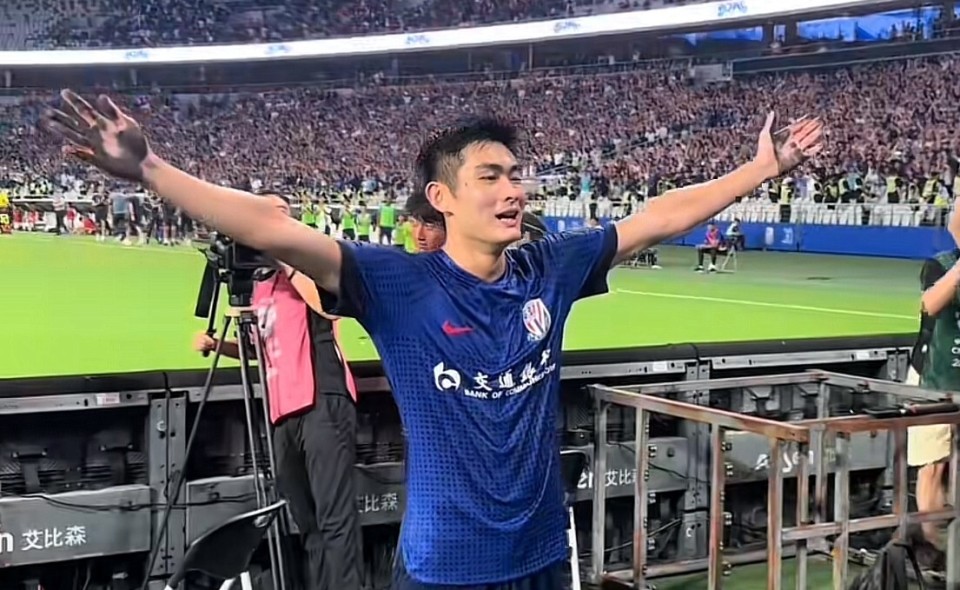 包含TES翻盘EG,ShowMaker关键团战开团秒人焦点之战半决赛,强势挺进下一轮的词条 包含TES翻盘EG,ShowMaker关键团战开团秒人焦点之战半决赛,强势挺进下一轮的词条