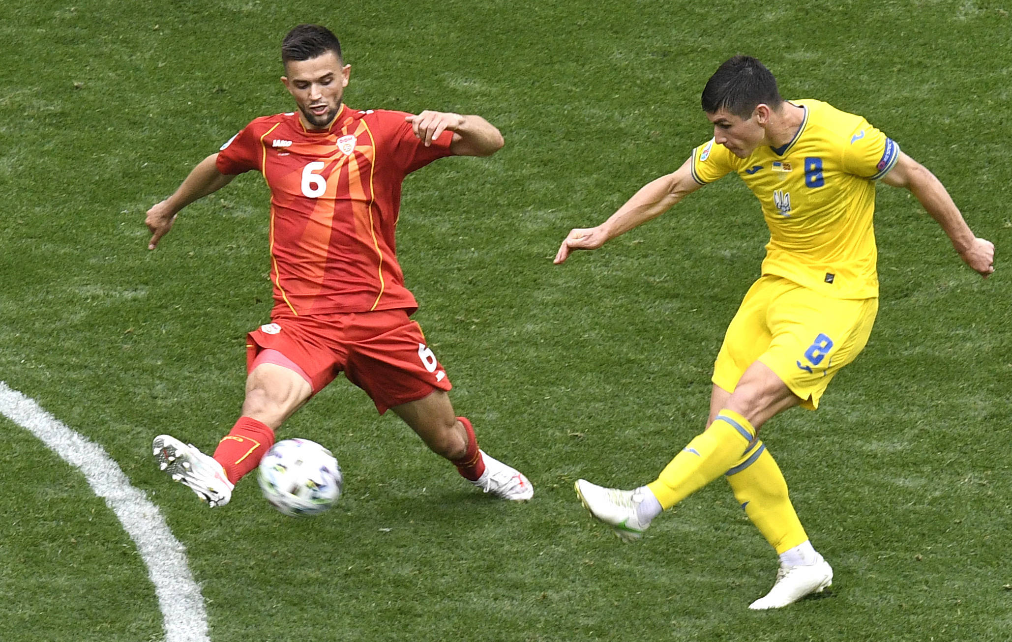 西班牙队在小组赛中平乌克兰队 西班牙队在小组赛中平乌克兰队