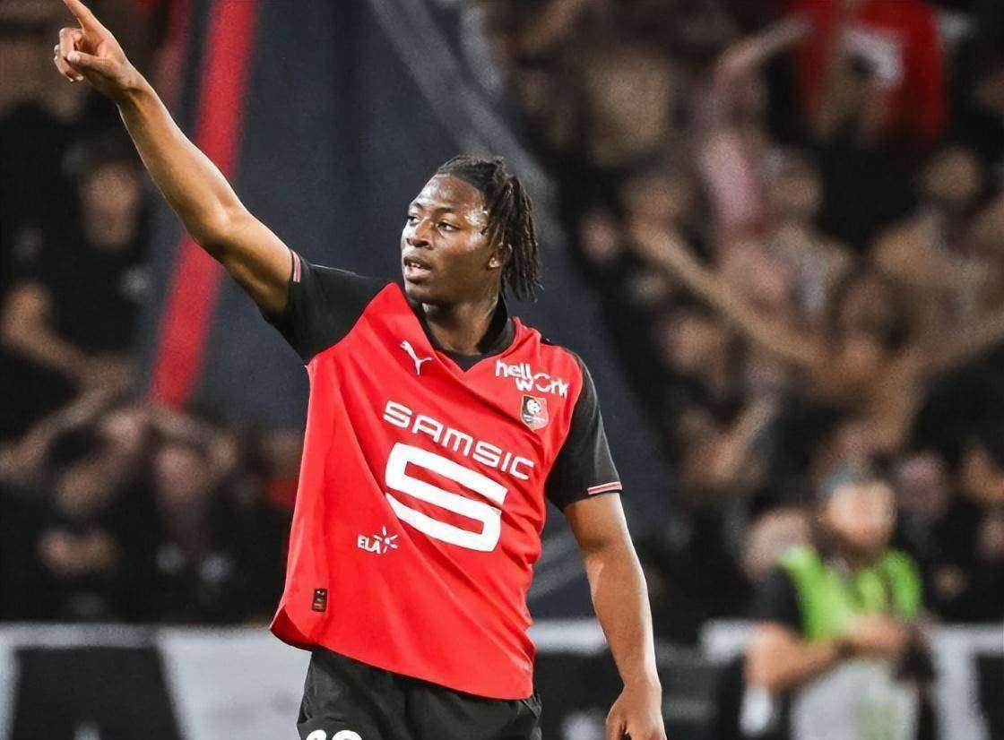 超级助攻！法国球员展现全能能力