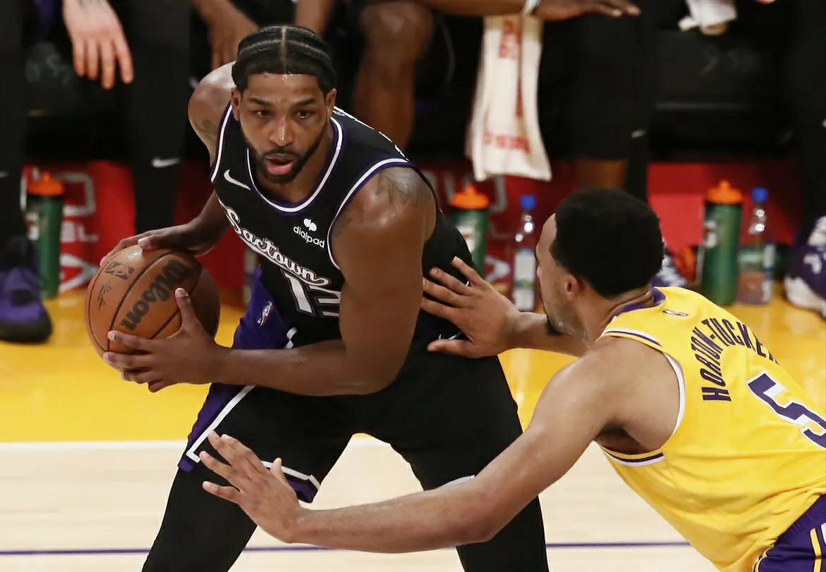 世俱杯决赛-包含雄鹿全员表现出色,常规赛劲敌逐渐浮出水面的词条