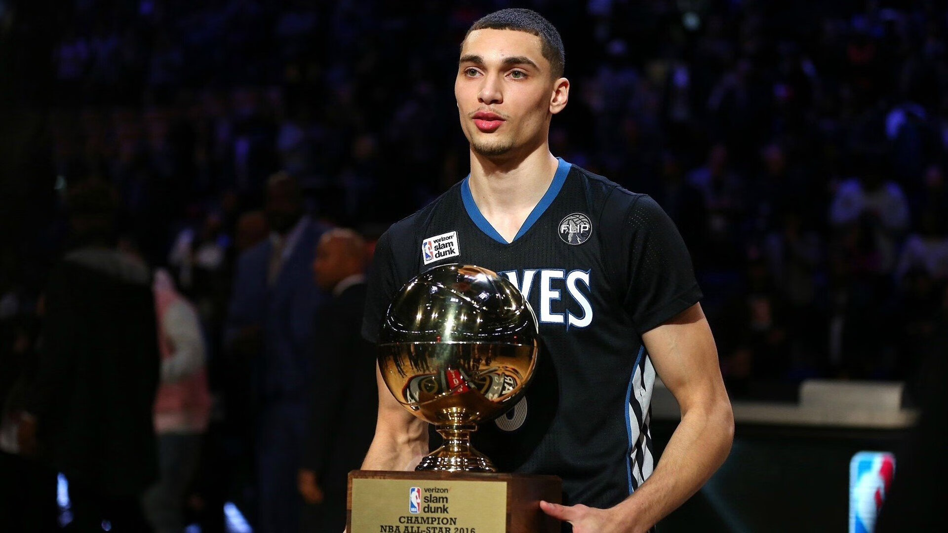 世俱杯决赛-沪上风暴，一场改写中美篮球印象的战术颠覆